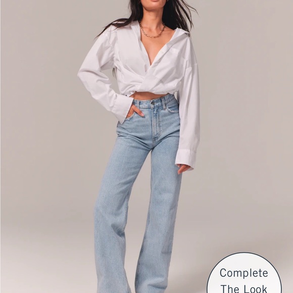 Abercrombie & Fitch Denim - Abercrombie & Fitch l The 90’s Relaxed Jean High Rise with Slit Hem. Size 30/10R